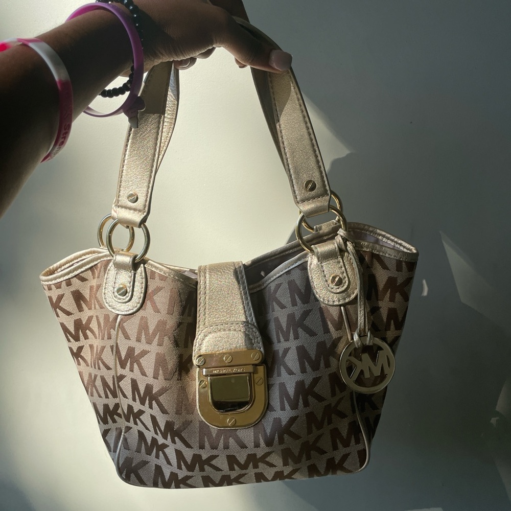 Gold Micheal kors shoulder bag